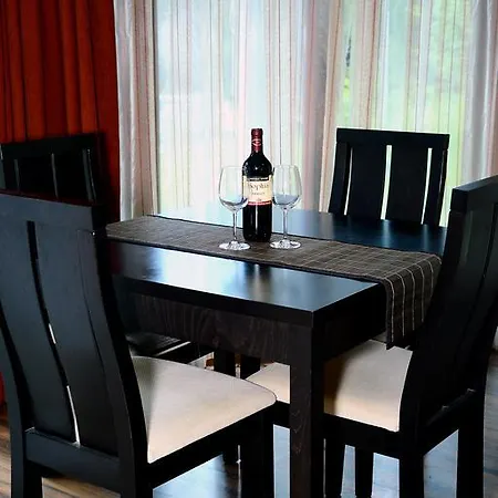Chalet Raikovski Livadi *